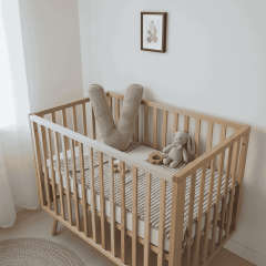 Litera, V Harfi, Yastık, Kırlent, Elyaf Dolgulu, Welsoft Kumaş, 40 Cm